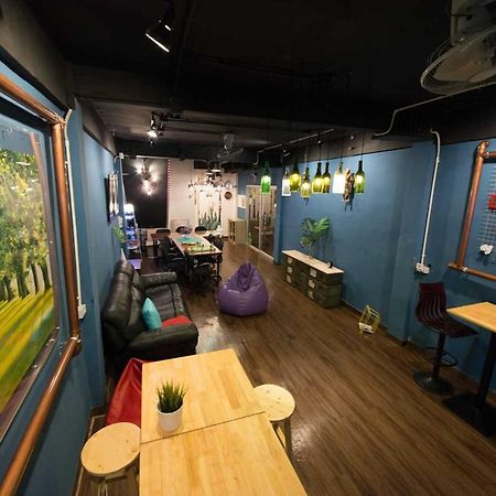 Teegether Hostel Bangkok Exteriör bild